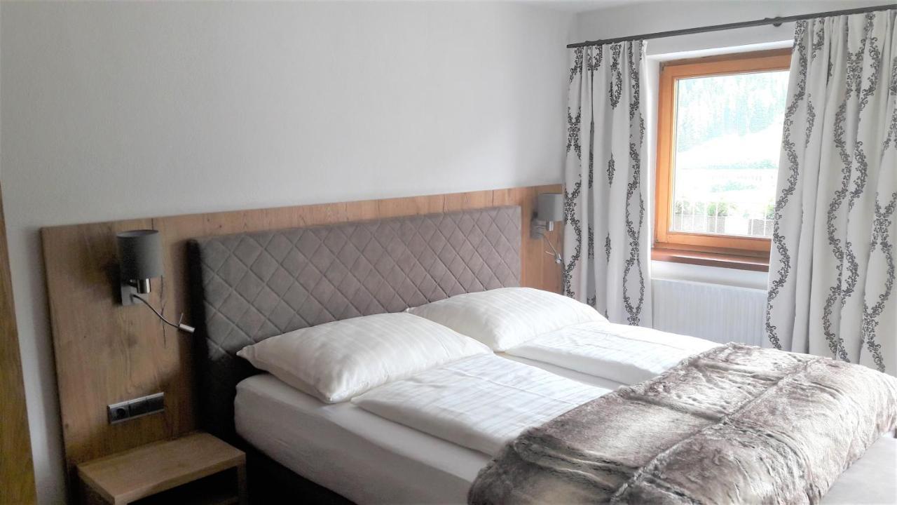 Luxe Kamer met 1 of 2 Bedden en Balkon