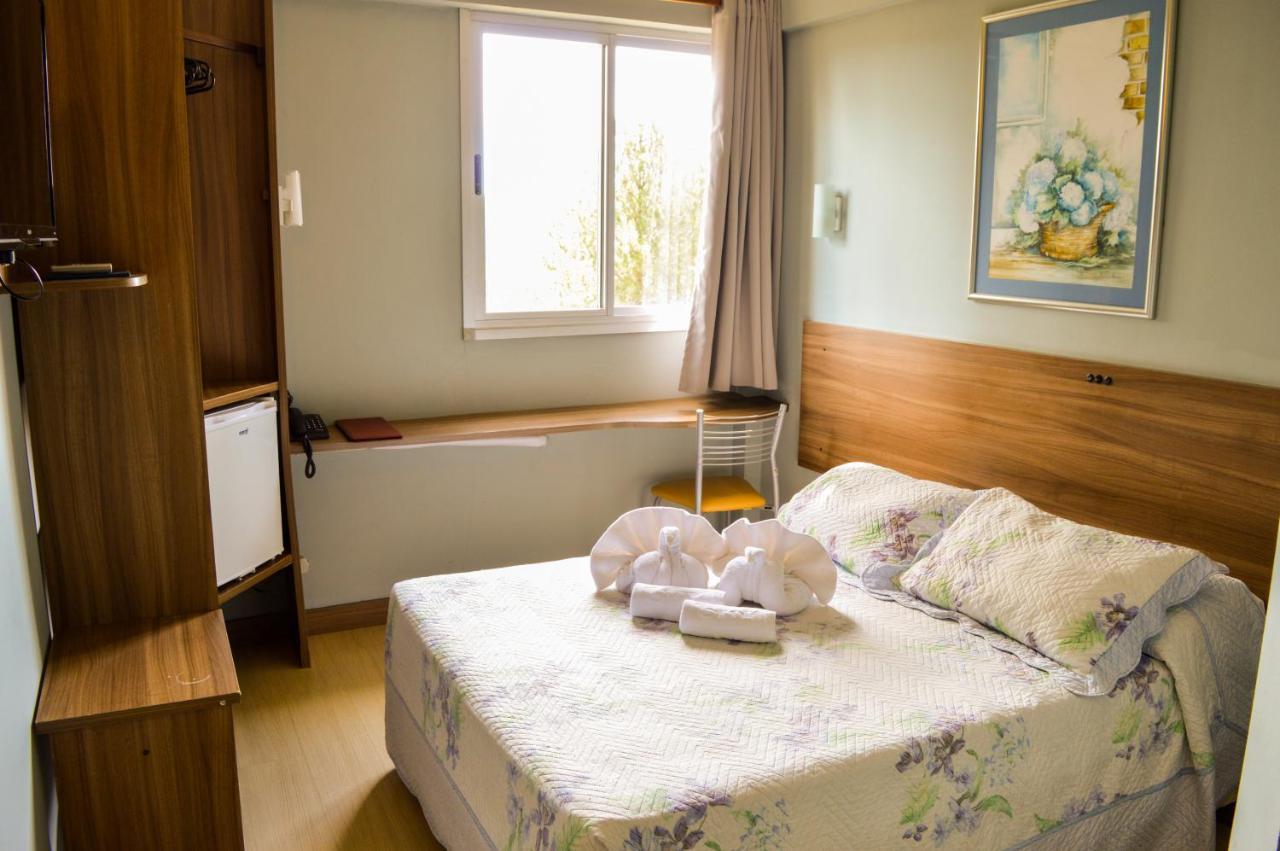 Luxury Double Room,1067685319:JPEG