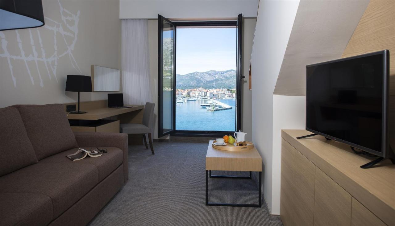 Superior Suite with Seaside Balcony,1142069182:JPEG