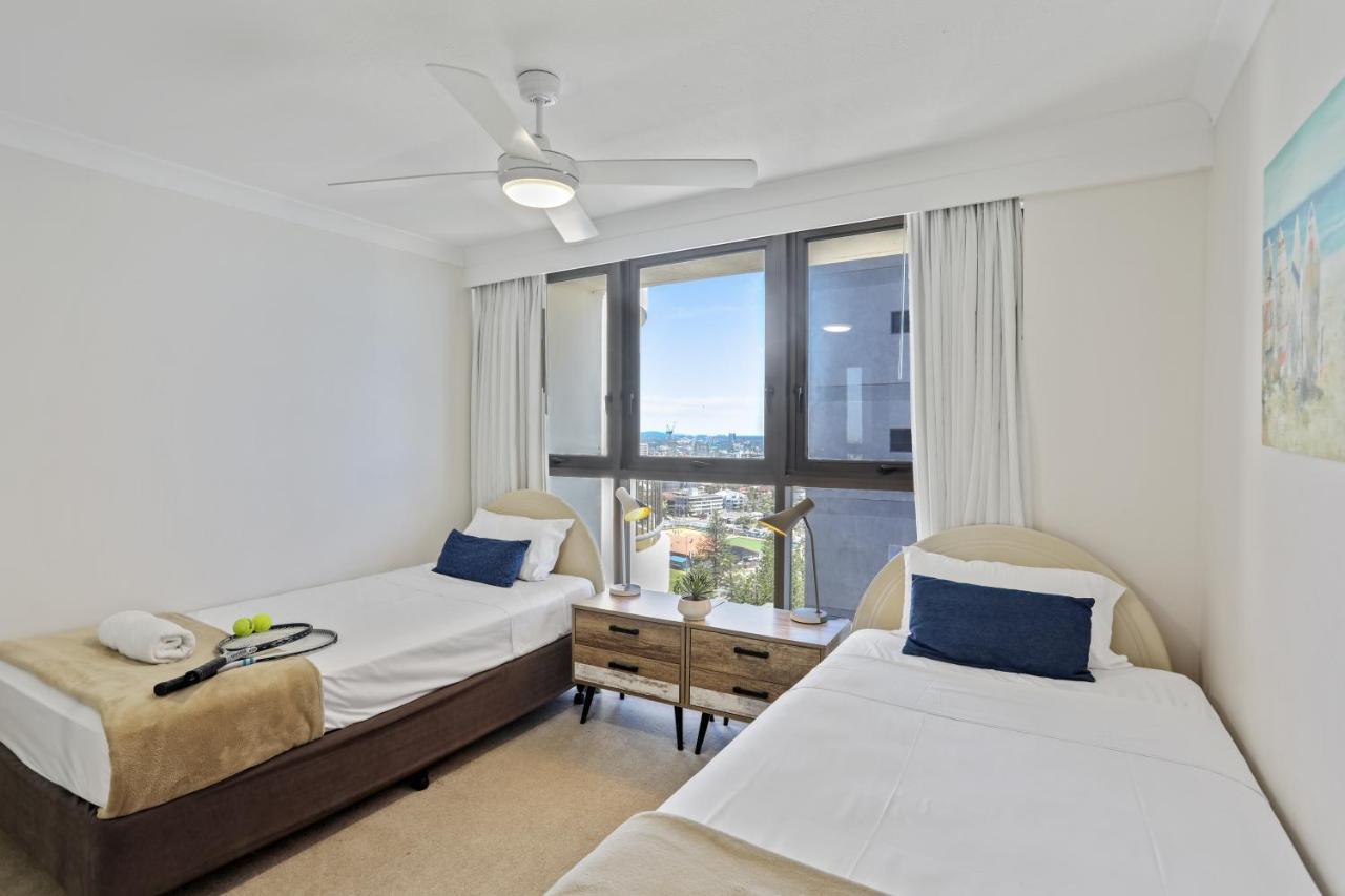 Three-Bedroom Apartment Ocean View
