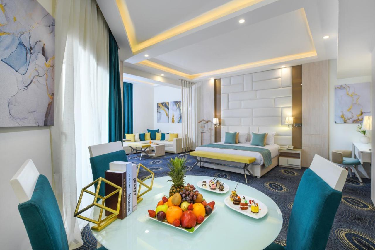 Junior Suite Pool View