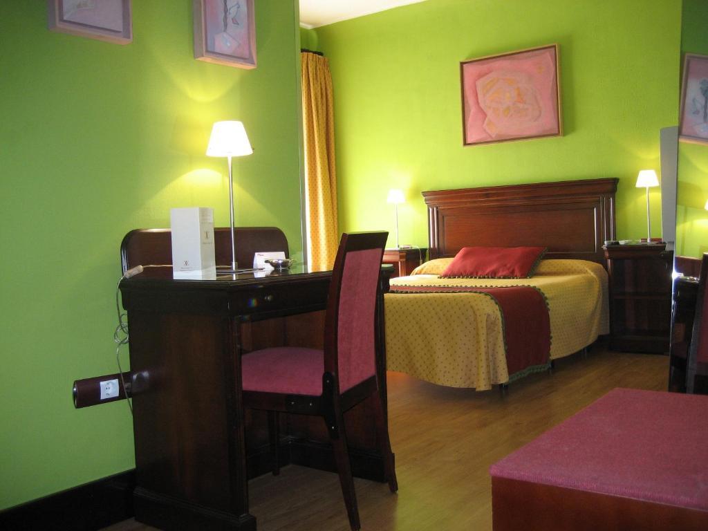 Kamer met Queensize Bed en Bubbelbad