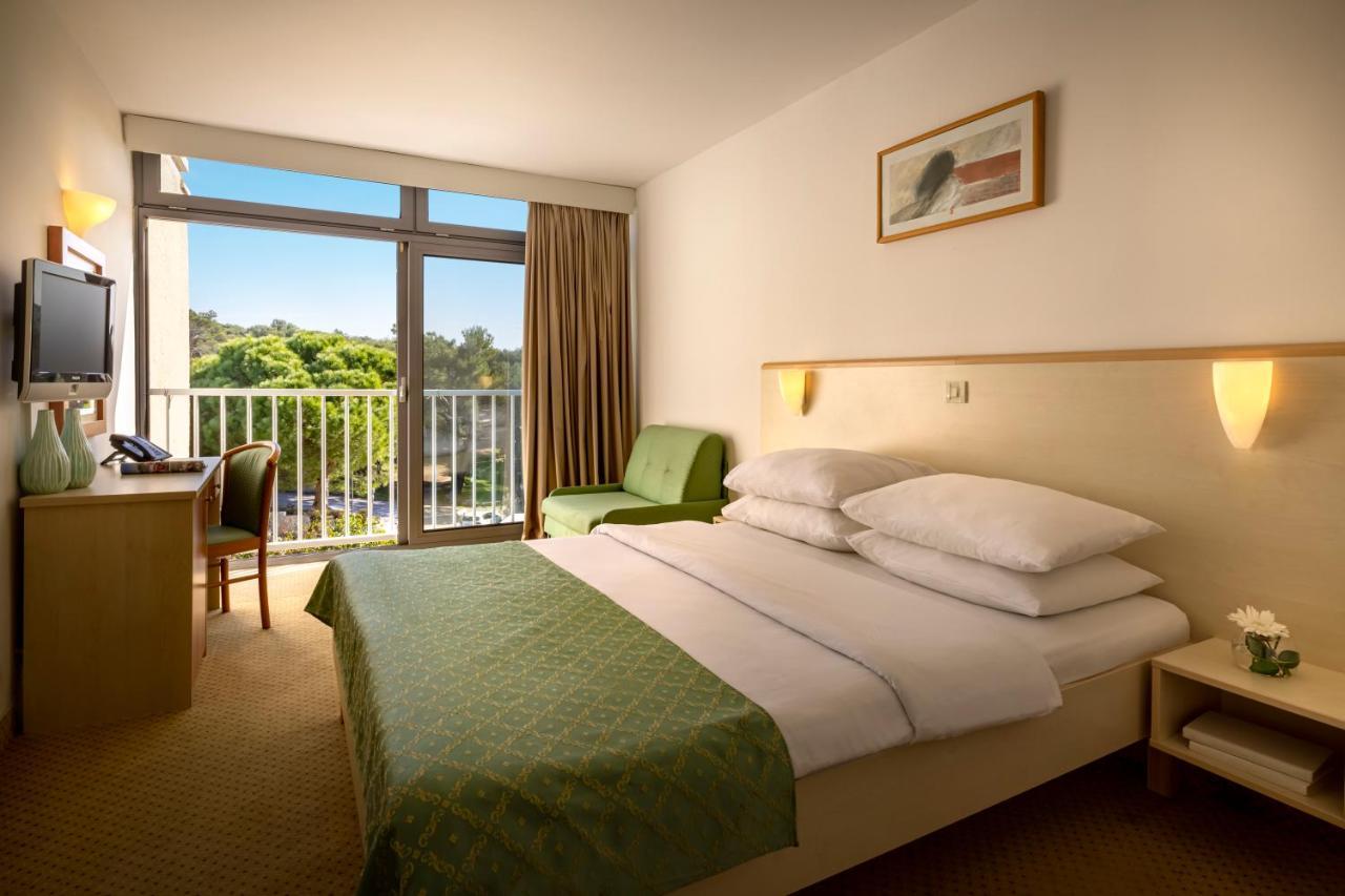 Room for 1+1,1129499070:JPEG