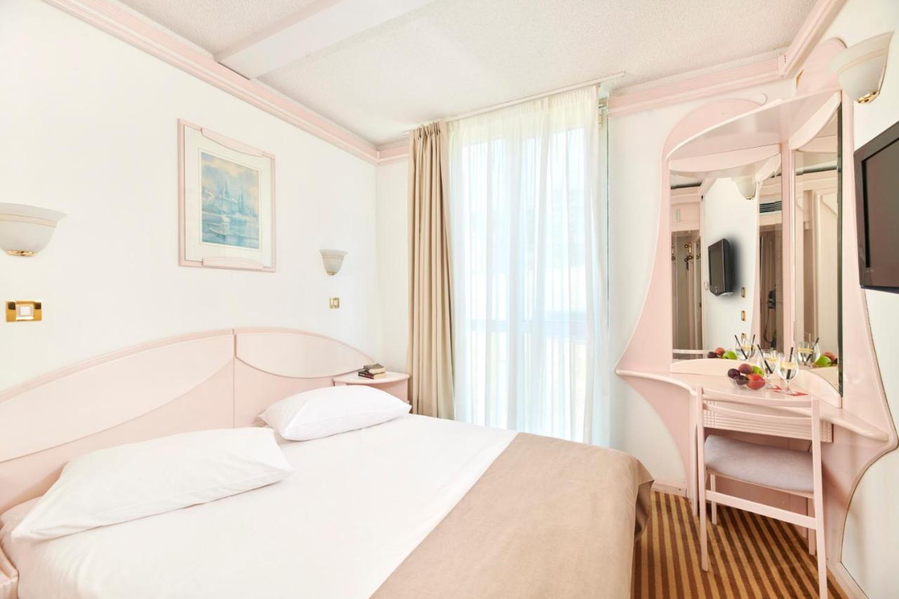 Camera Economy con Letto alla Francese