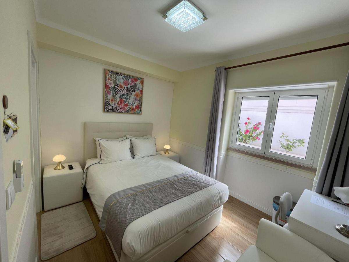 Small Double Room with Private Bathroom,1142046763:JPEG