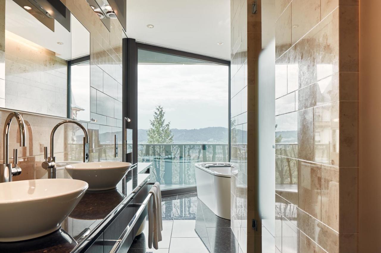 Suite Junior de Luxe avec Balcon - Vue sur Lac