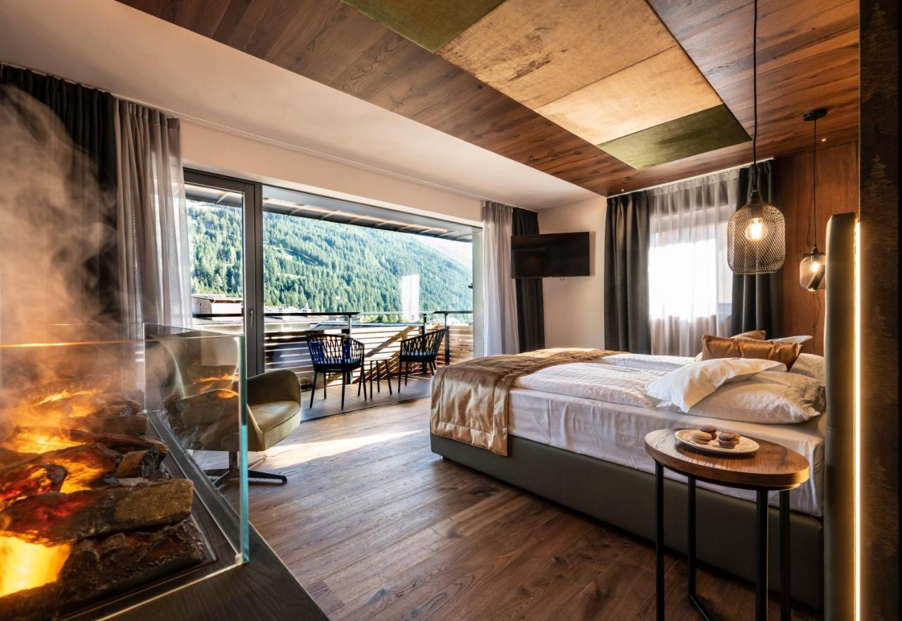 Suite with Sauna,1178720323:JPEG