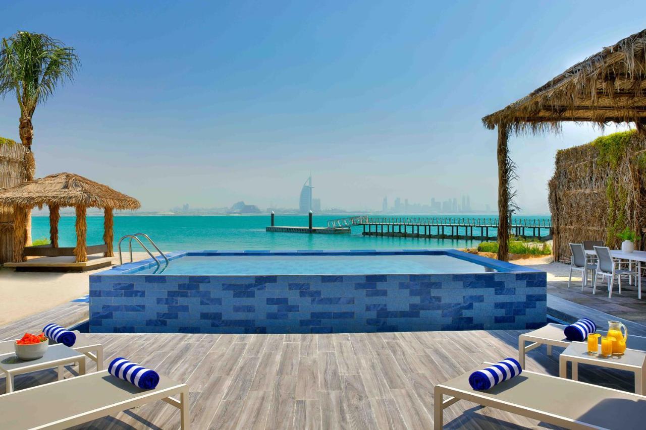 Strandvilla mit 4 Schlafzimmern und Pool