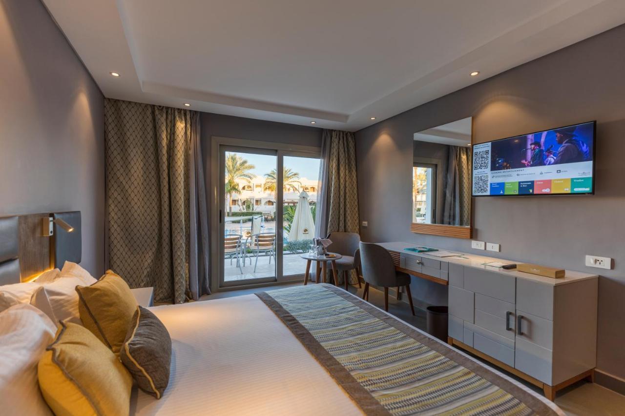 Offre Spéciale - Suite Familiale - Vue sur Piscine - Réservée aux Égyptiens et Résidents