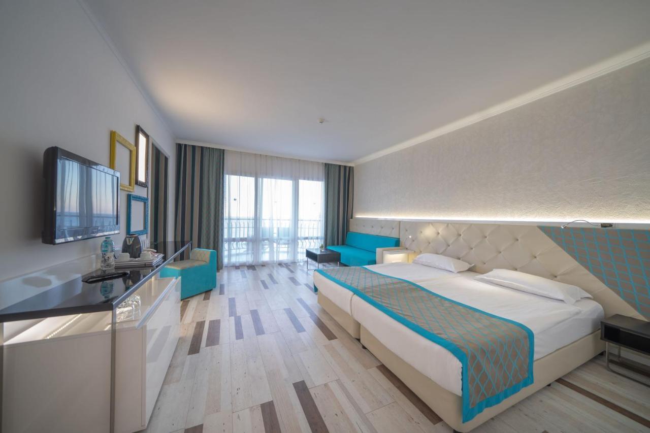 Tweepersoonskamer met 1 of 2 Bedden en Uitzicht op Zee - Gratis Toegang tot Privéstrand