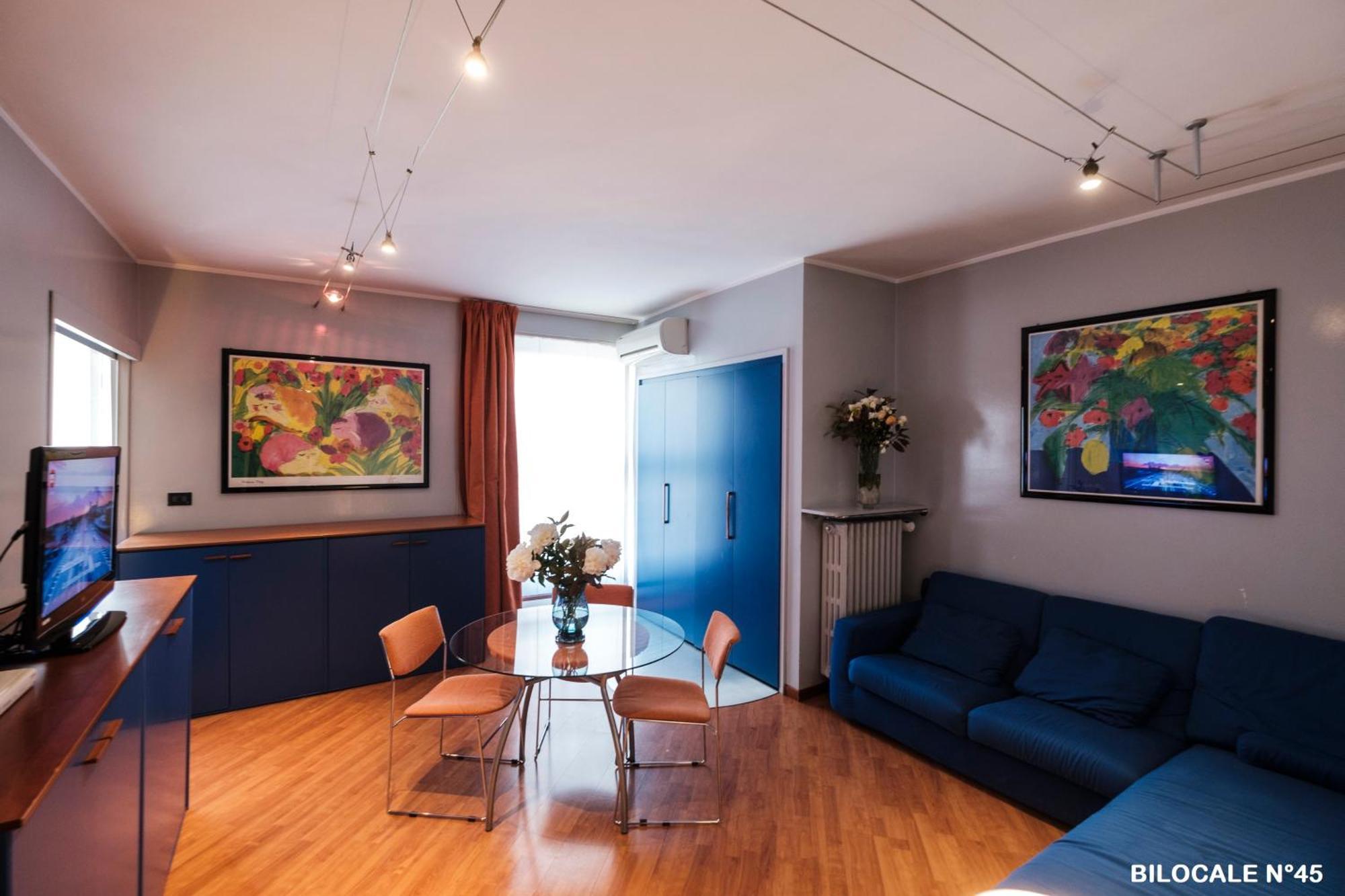 One-Bedroom Apartment,1356602966:JPEG
