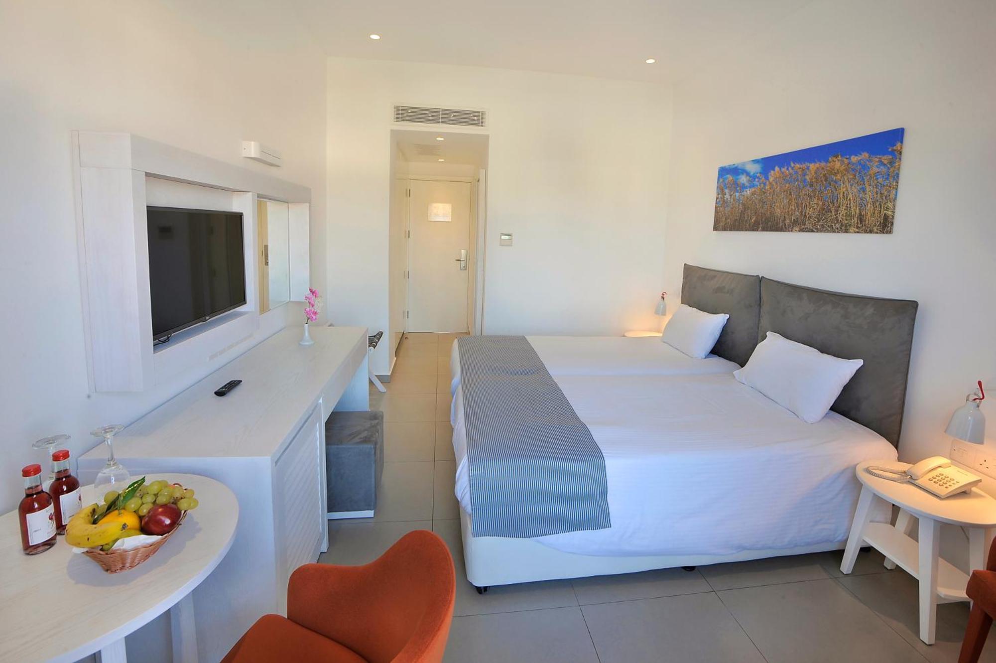 Superior Zimmer mit Landblick