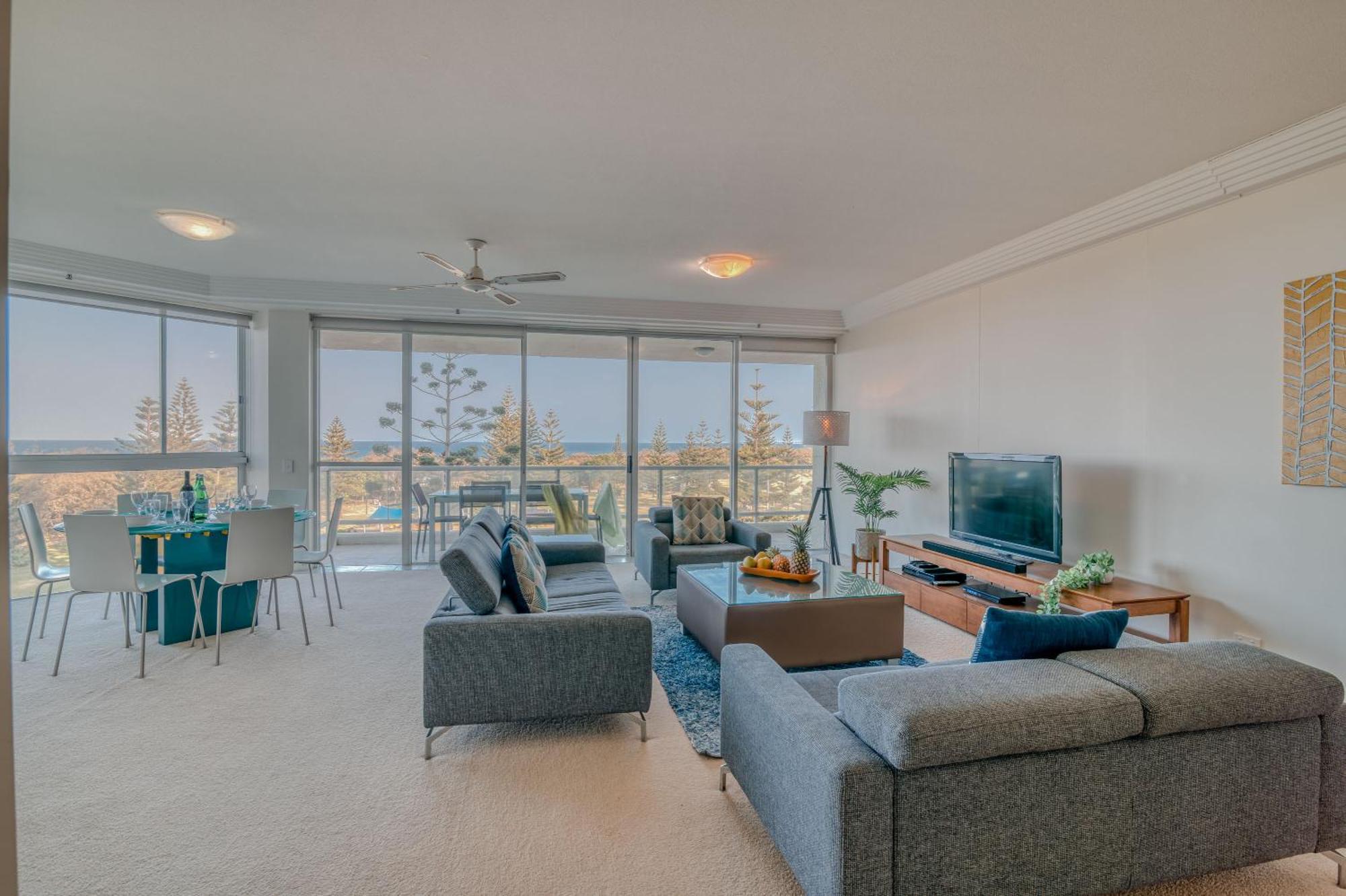 One-Bedroom Apartment Low floor Ocean View