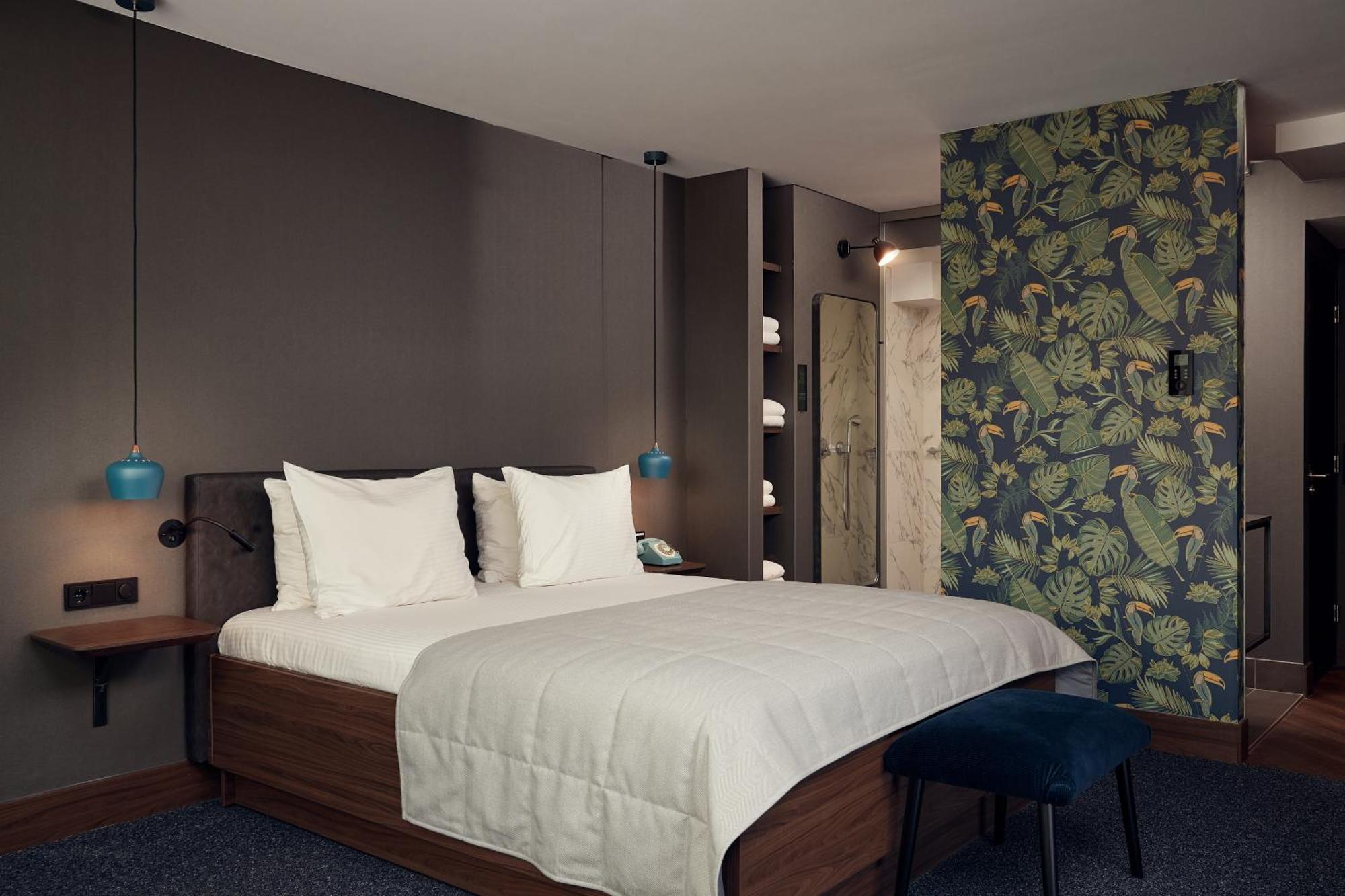 Superior King Room,775243345:JPEG