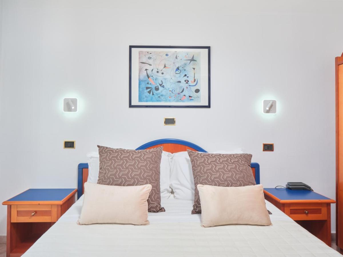 Deluxe Doppelzimmer mit seitlichem Meerblick