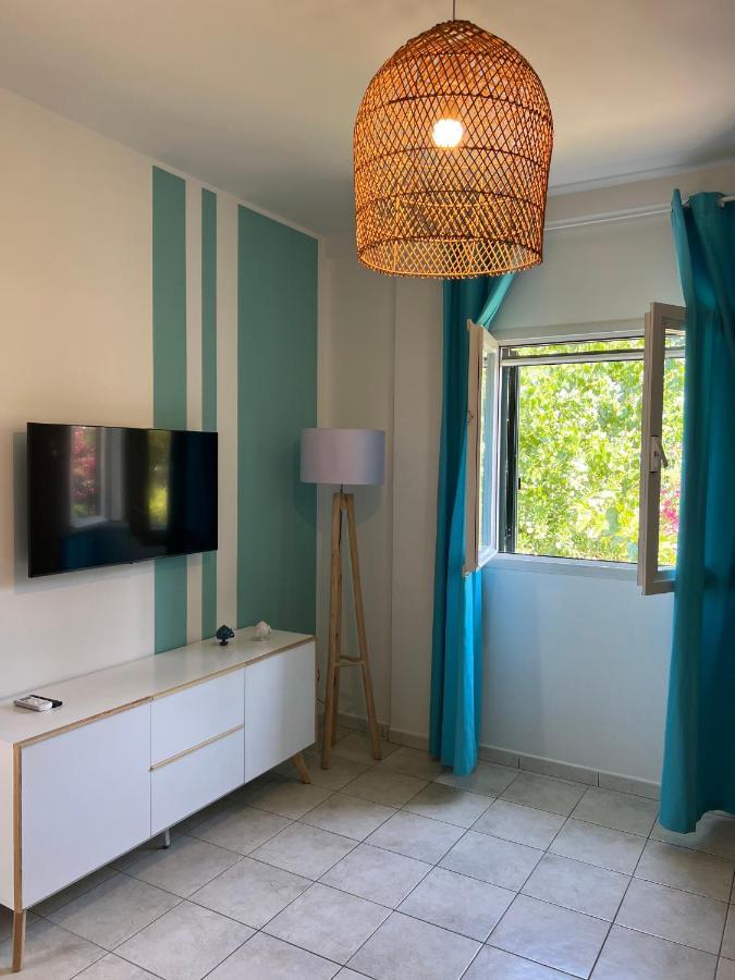 One-Bedroom Bungalow