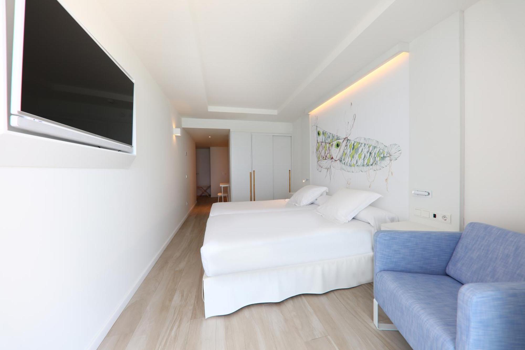 Habitación Doble con vistas a la piscina