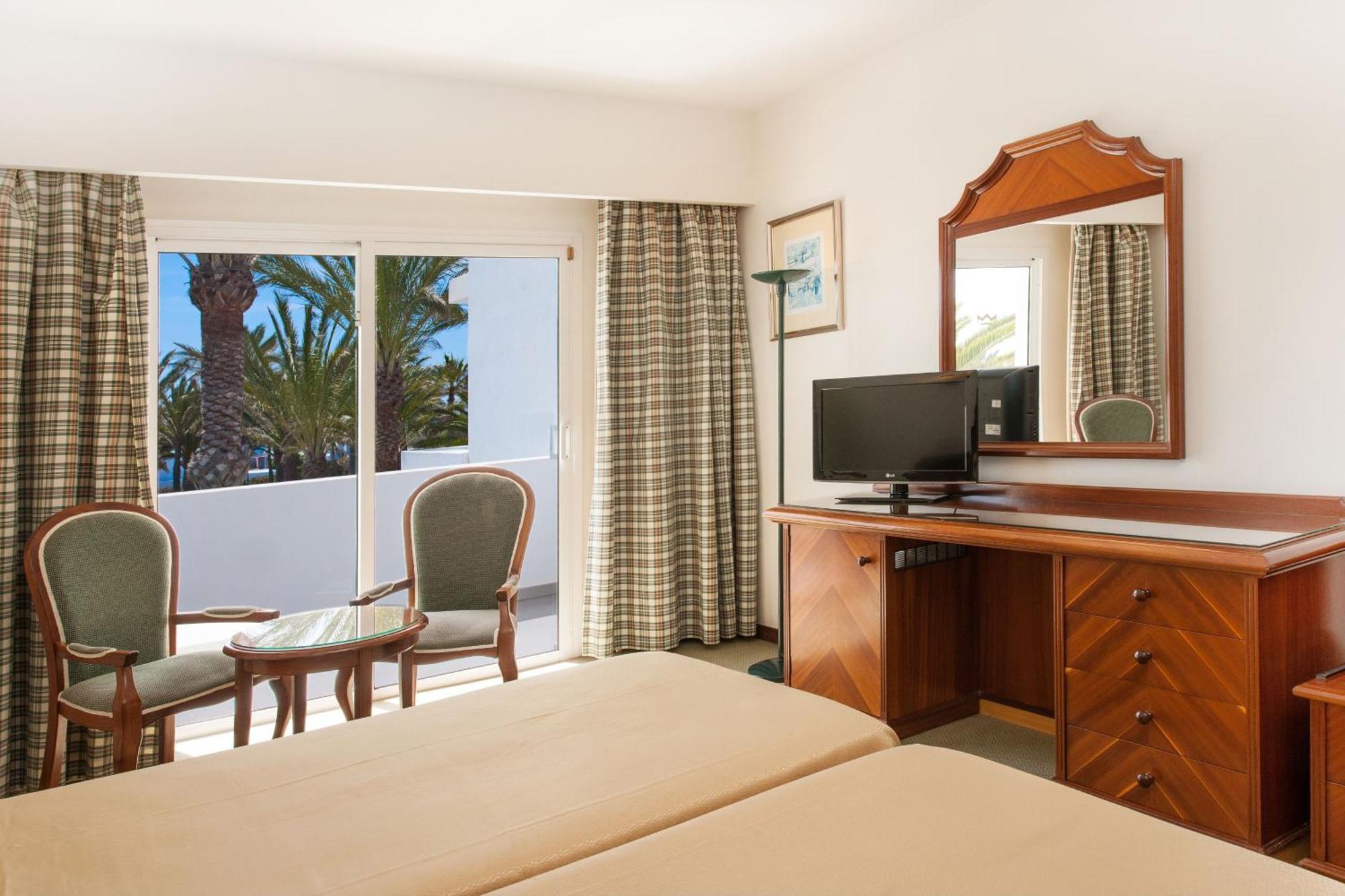 Twin Room (1 Adult),1272537475:JPEG