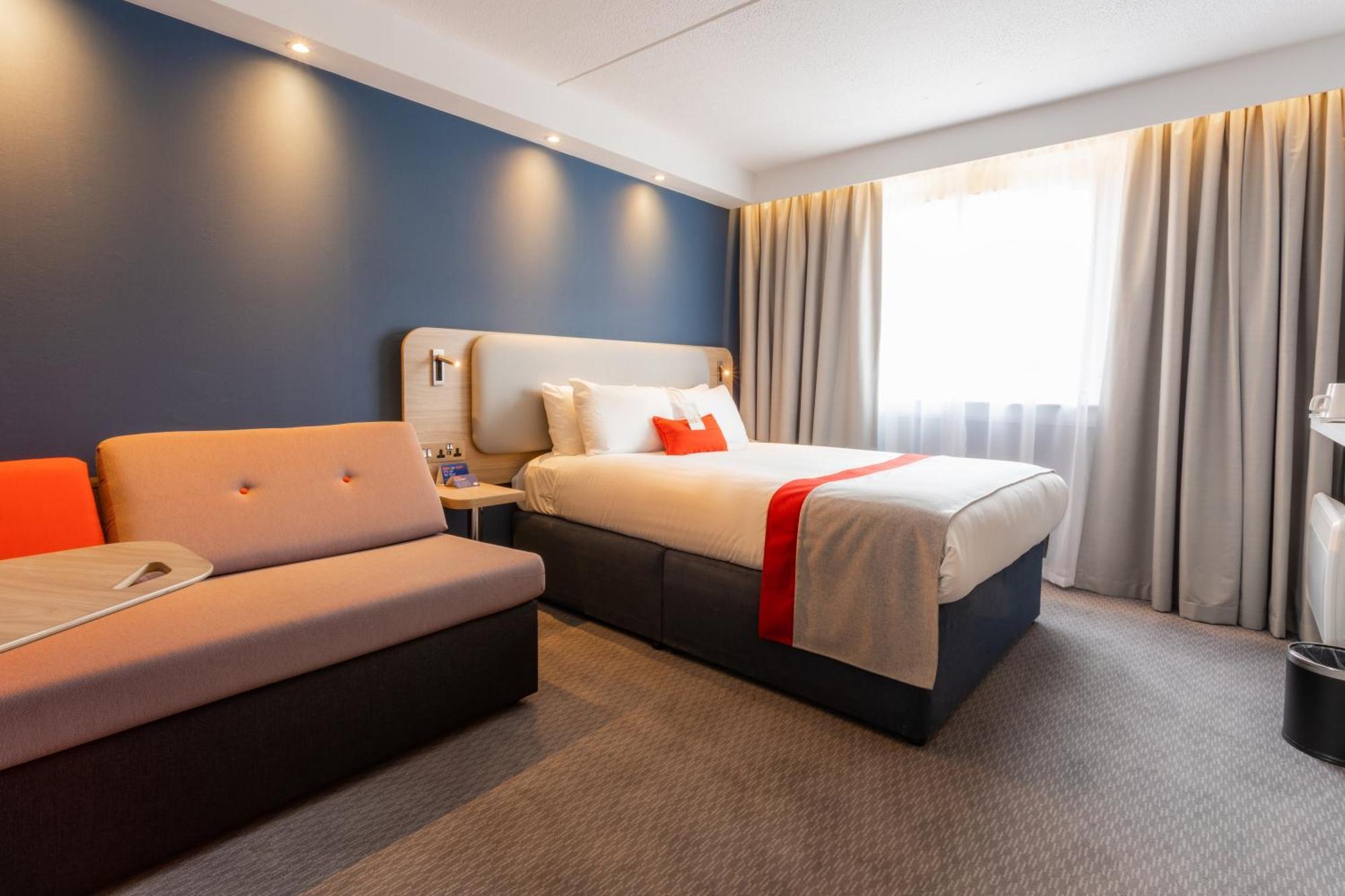Standard Double Room with Sofa Bed and Free Hot Breakfast