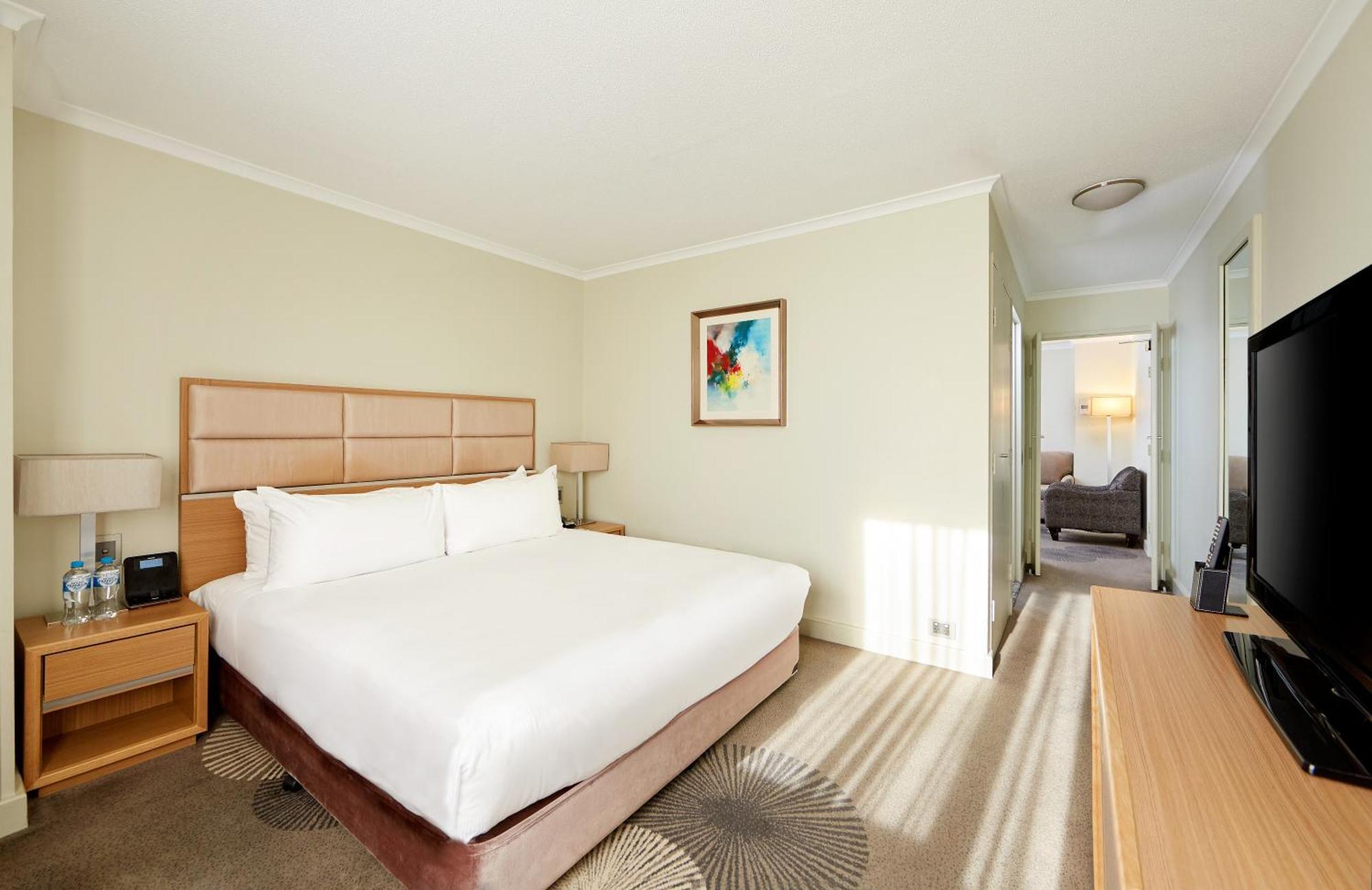 One-Bedroom King Suite