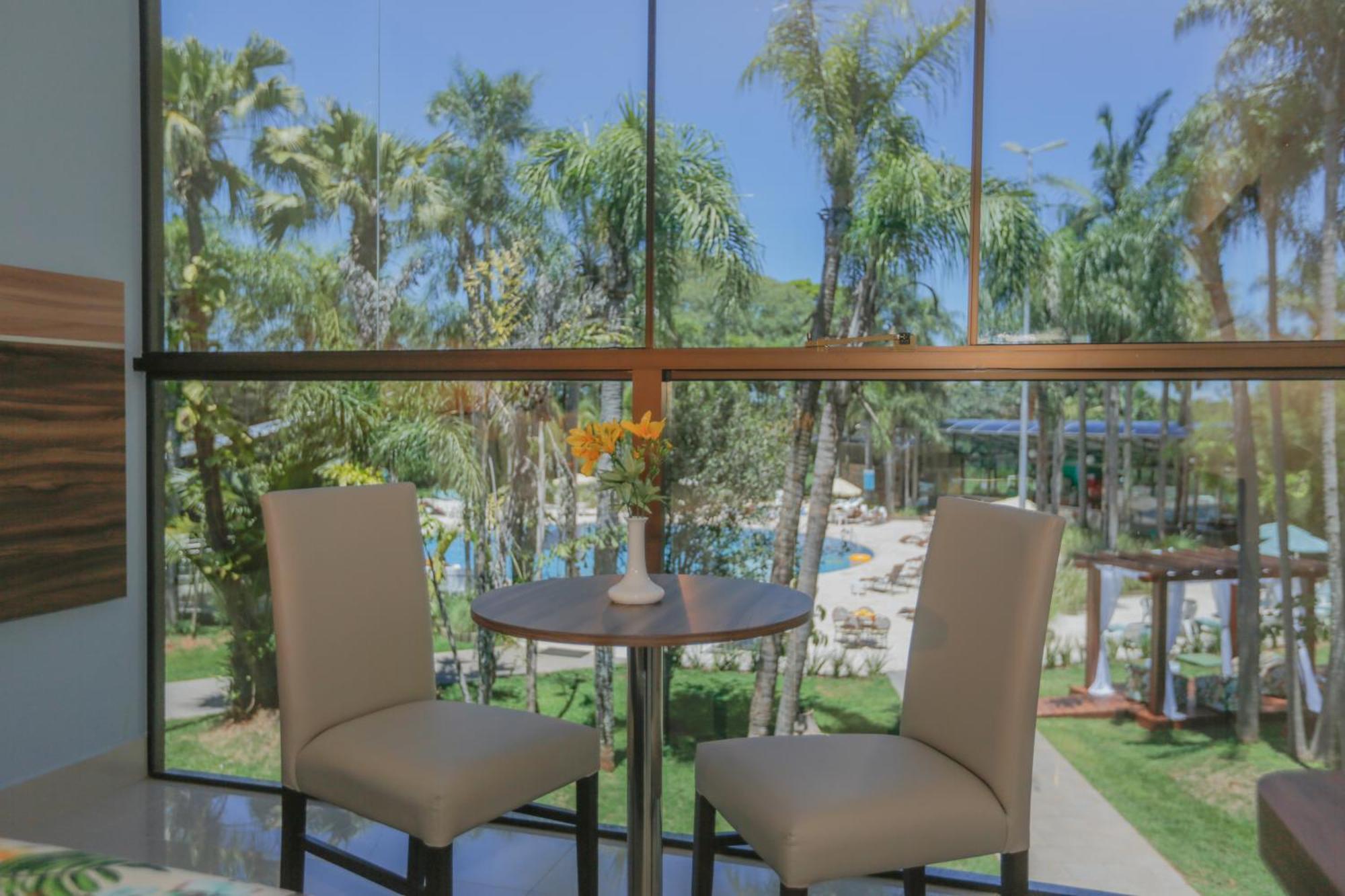 Apartment Pool View