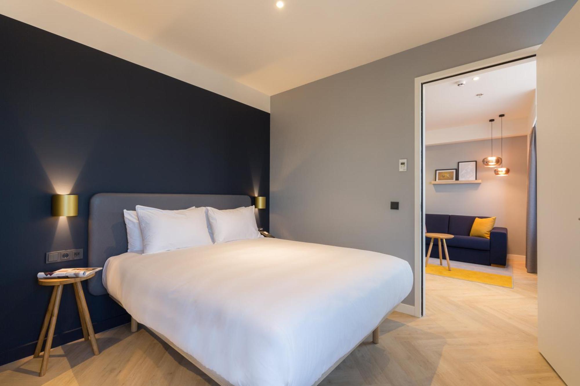 One-Bedroom King Suite,932693092:JPEG