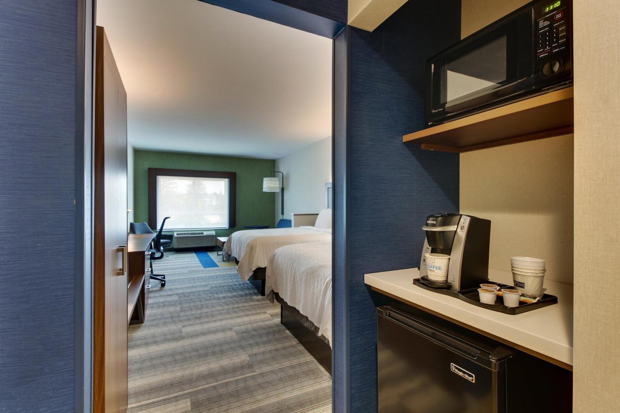 Queen Suite with Two Queen Beds and Sofa Bed