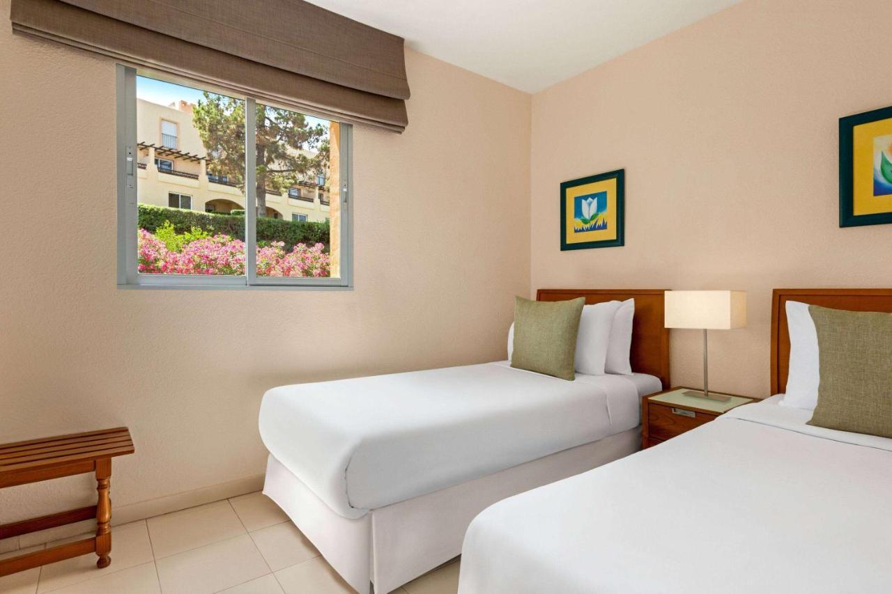 Classic Two Bedroom Apartment with Sea View