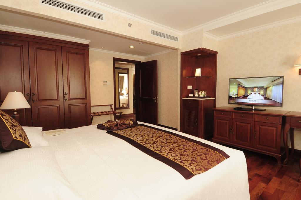 Premium King Room,683810271:JPEG