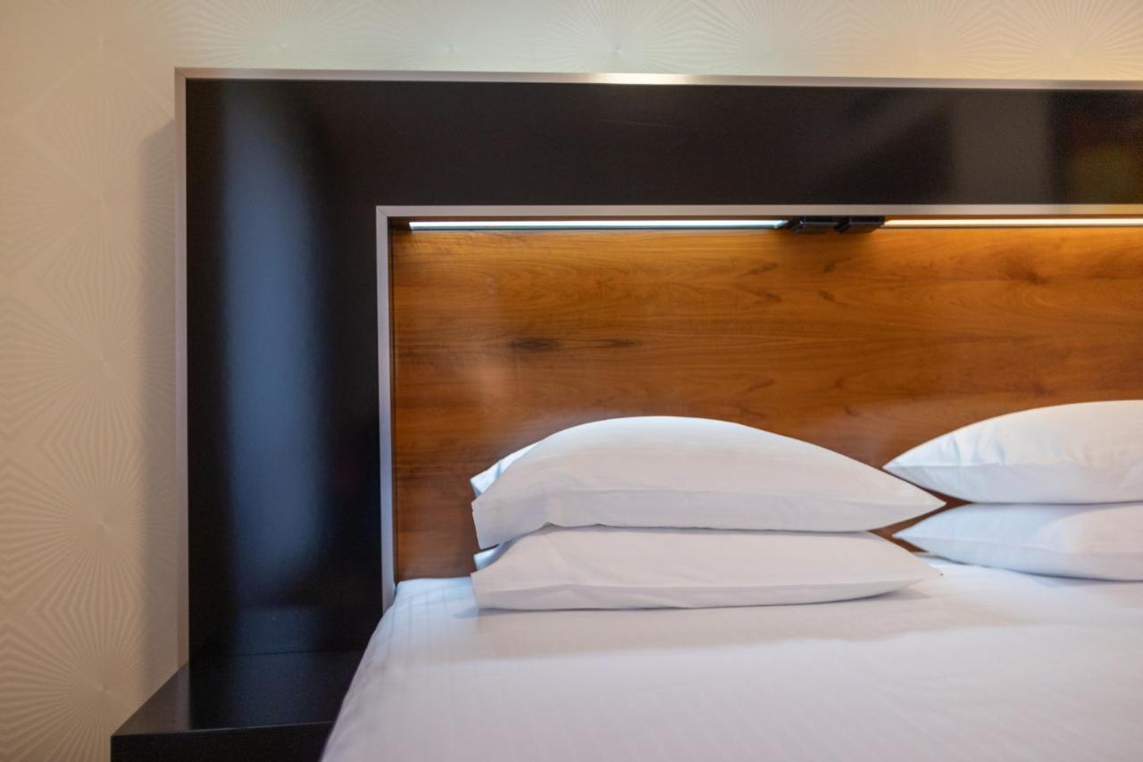 Superior Double or Twin Room,1323487888:JPEG