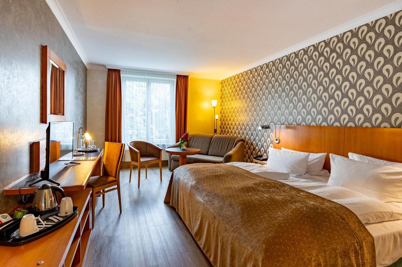 Standard Double Room,1346297429:JPEG