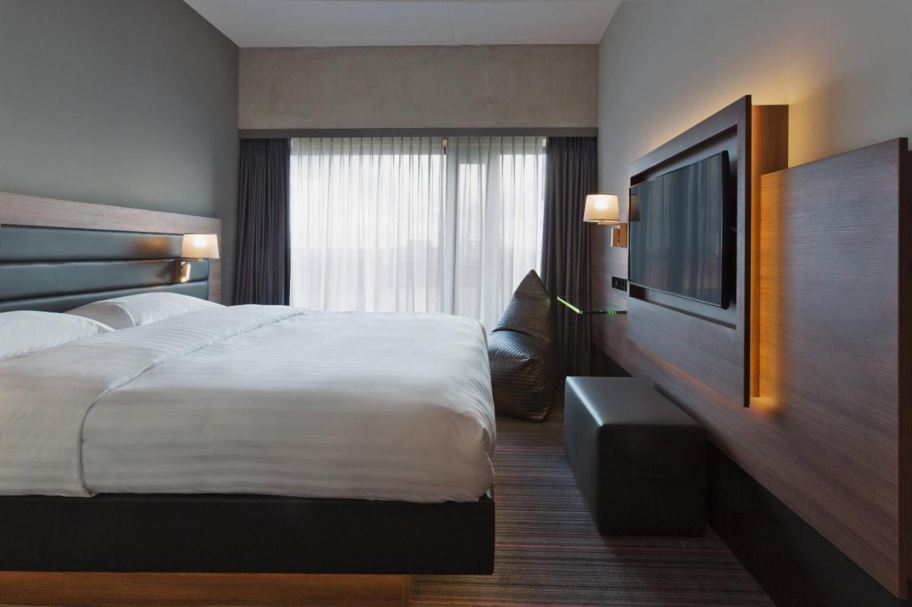 Queen Room,1356351641:JPEG