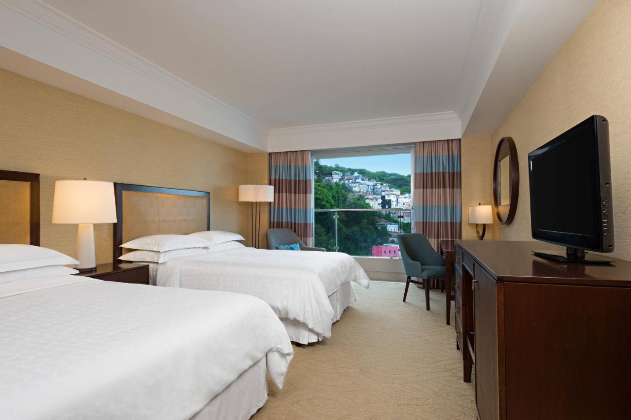 Classic Twin Room Guest room 2 Double Mountain view
