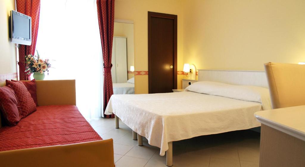 Double or Twin Room,644803425:JPEG
