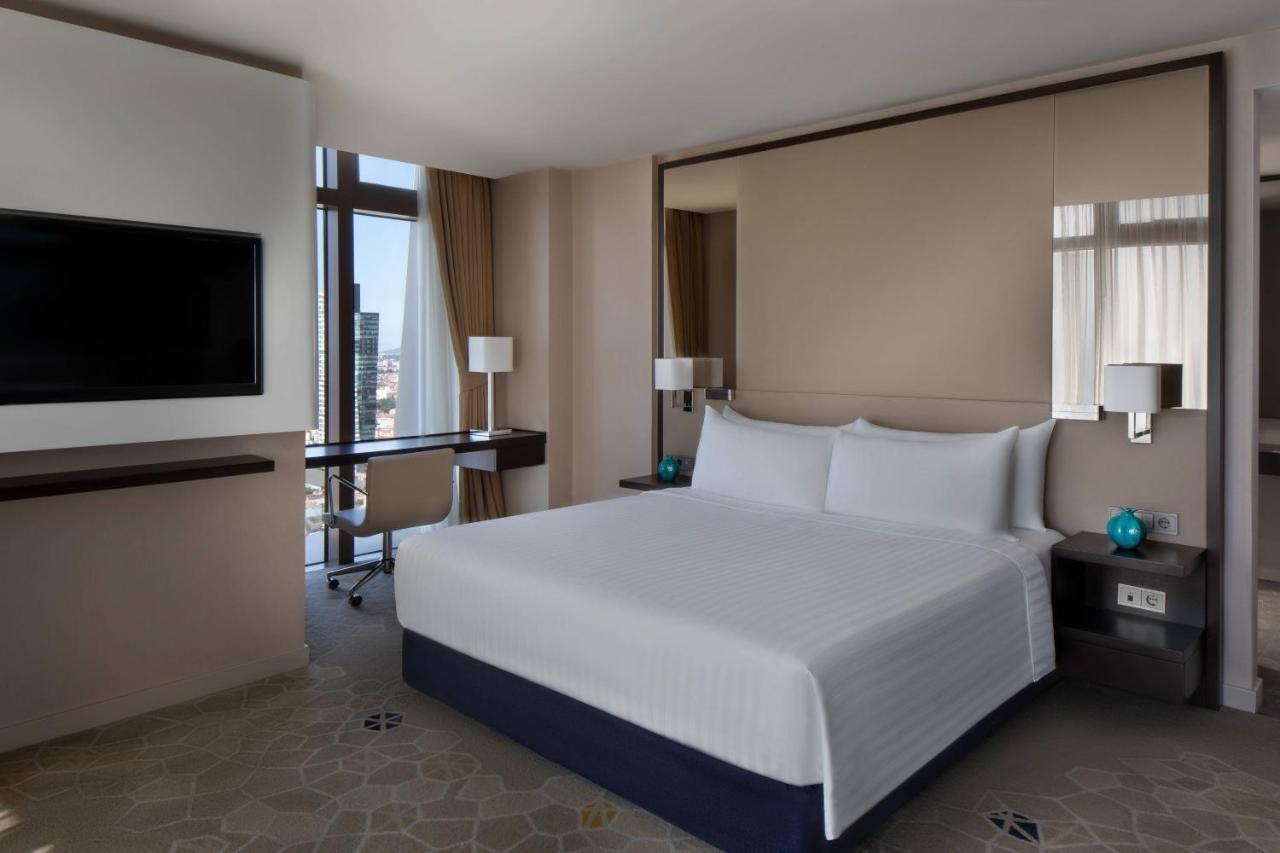 Deluxe King Room with City View,1622880796:JPEG