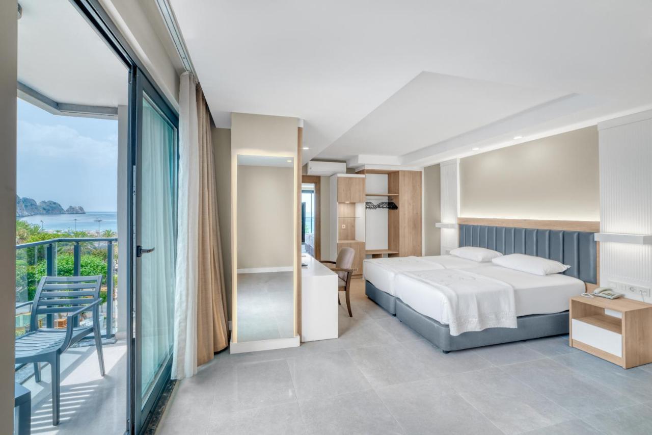 Superior Suite with Sea View