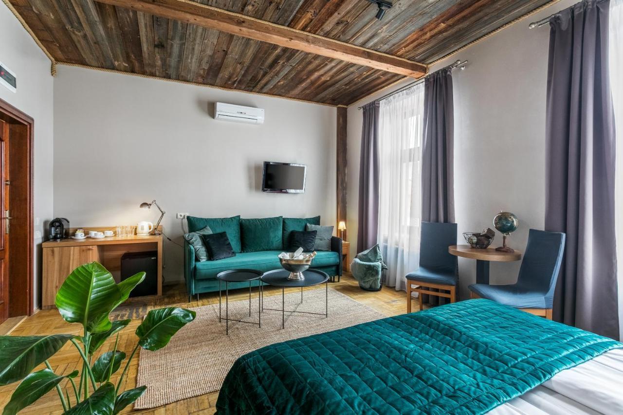 Suite with Balcony,1409854118:JPEG