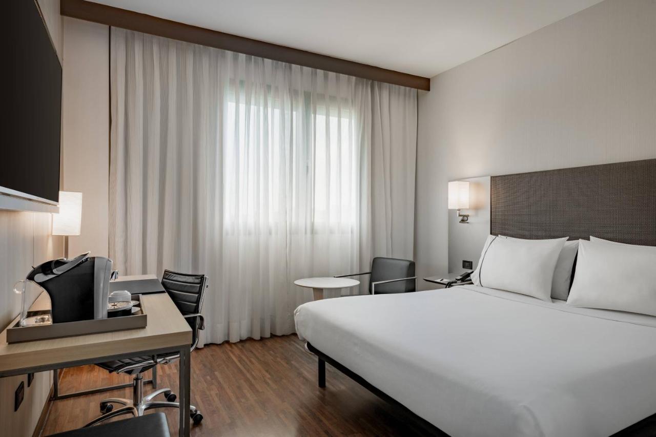 Standard Plus King Guest room 1 King,1608290239:JPEG
