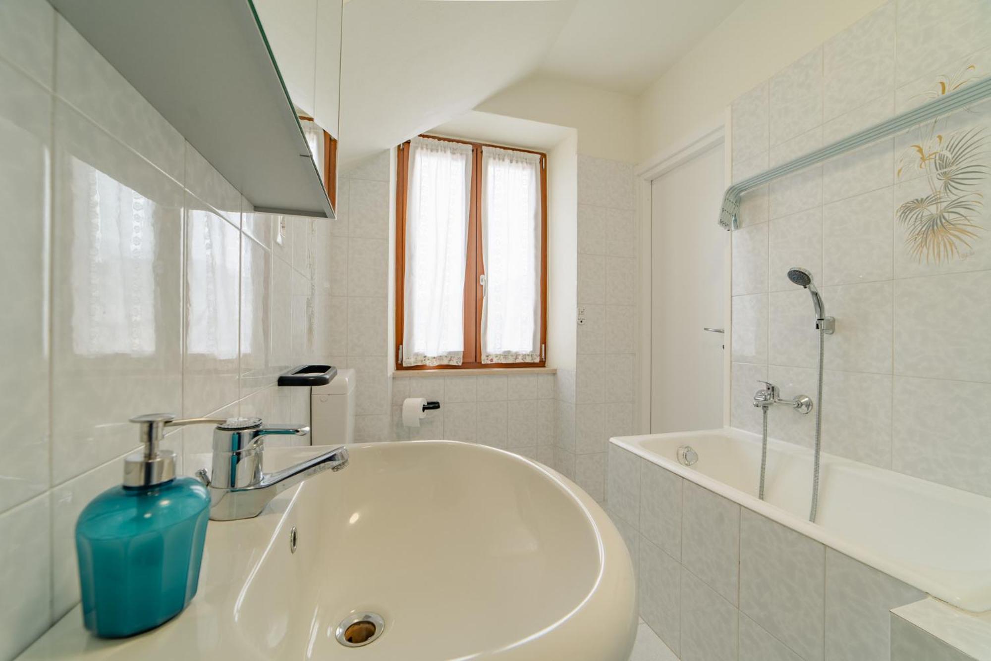 Quadruple Room Lake View