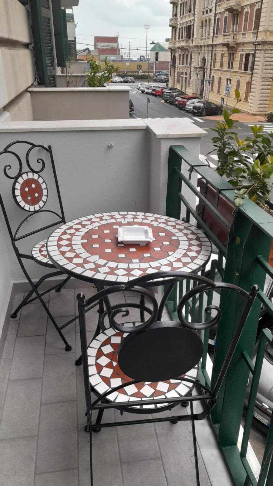Camera Matrimoniale/Doppia con Letti Singoli con Balcone