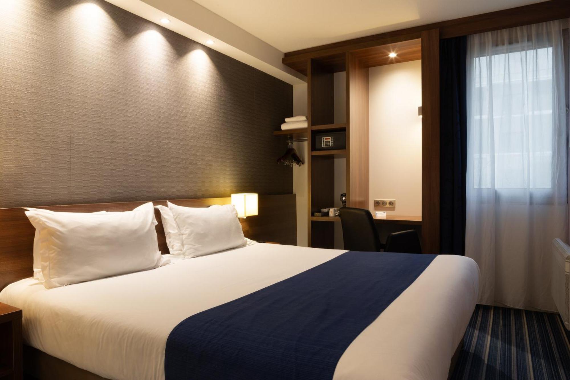 Standaard Kamer met queensize bed - Toegankelijk, met gratis ontbijt