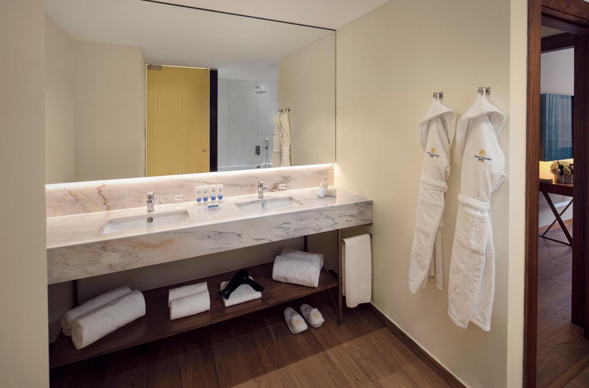 Suite King com 1 Quarto e 1 Varanda
