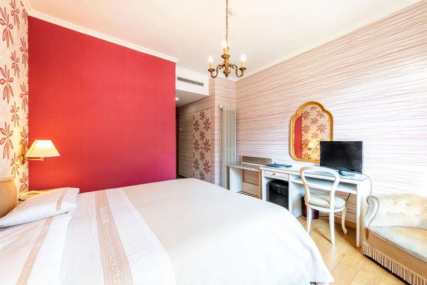 Double or Twin Room with City View,1537070896:JPEG