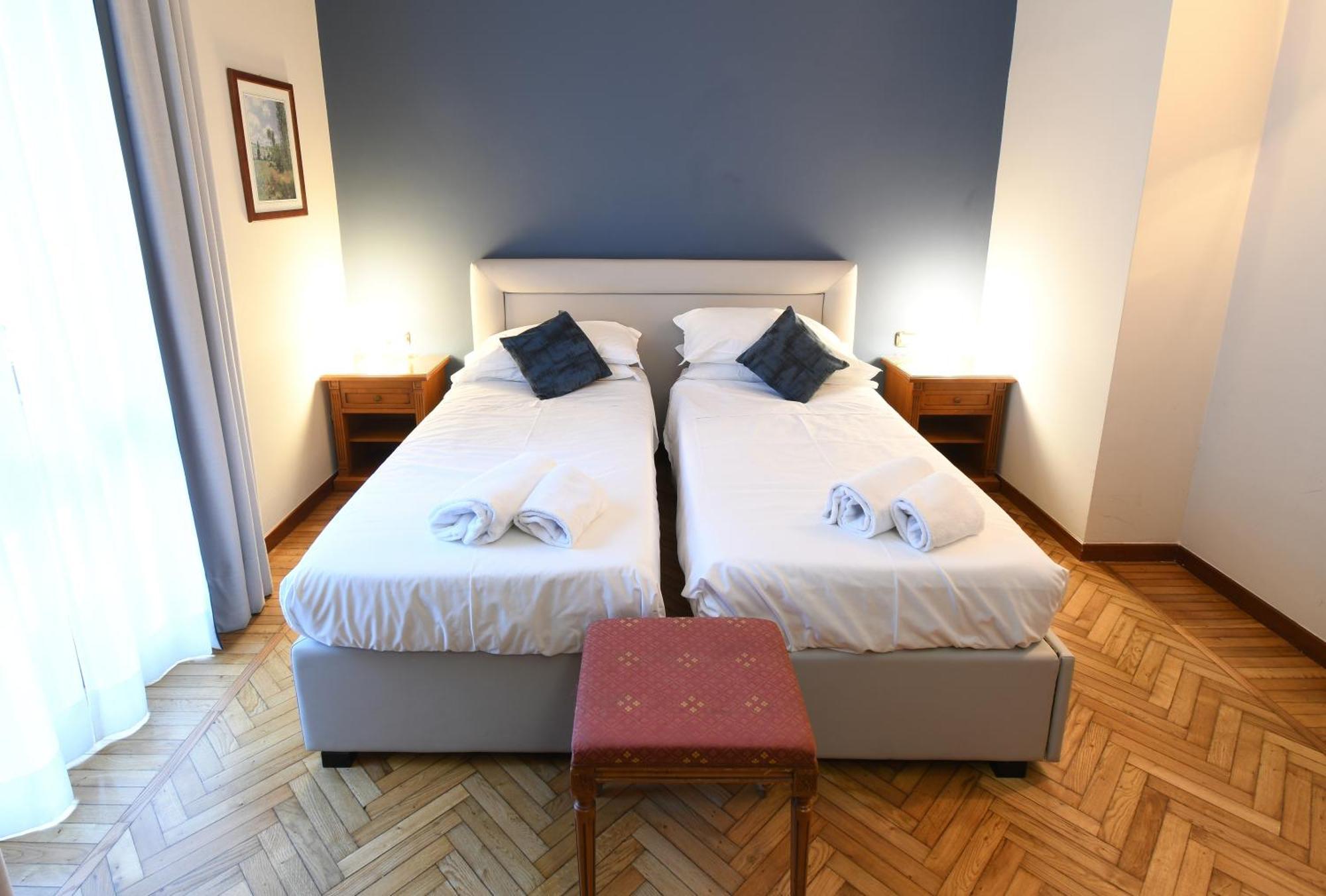 Double Room,1537315846:JPEG