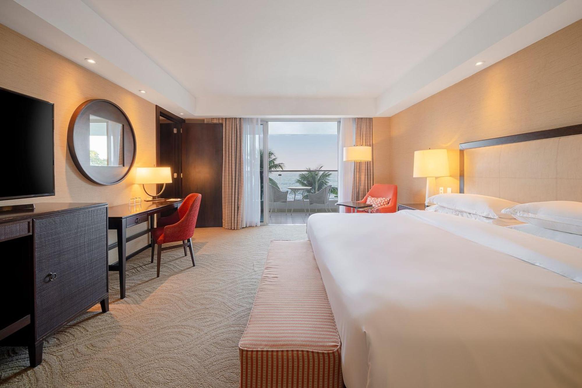 Duplex Suite Club lounge access 1 Bedroom Bi-level Suite