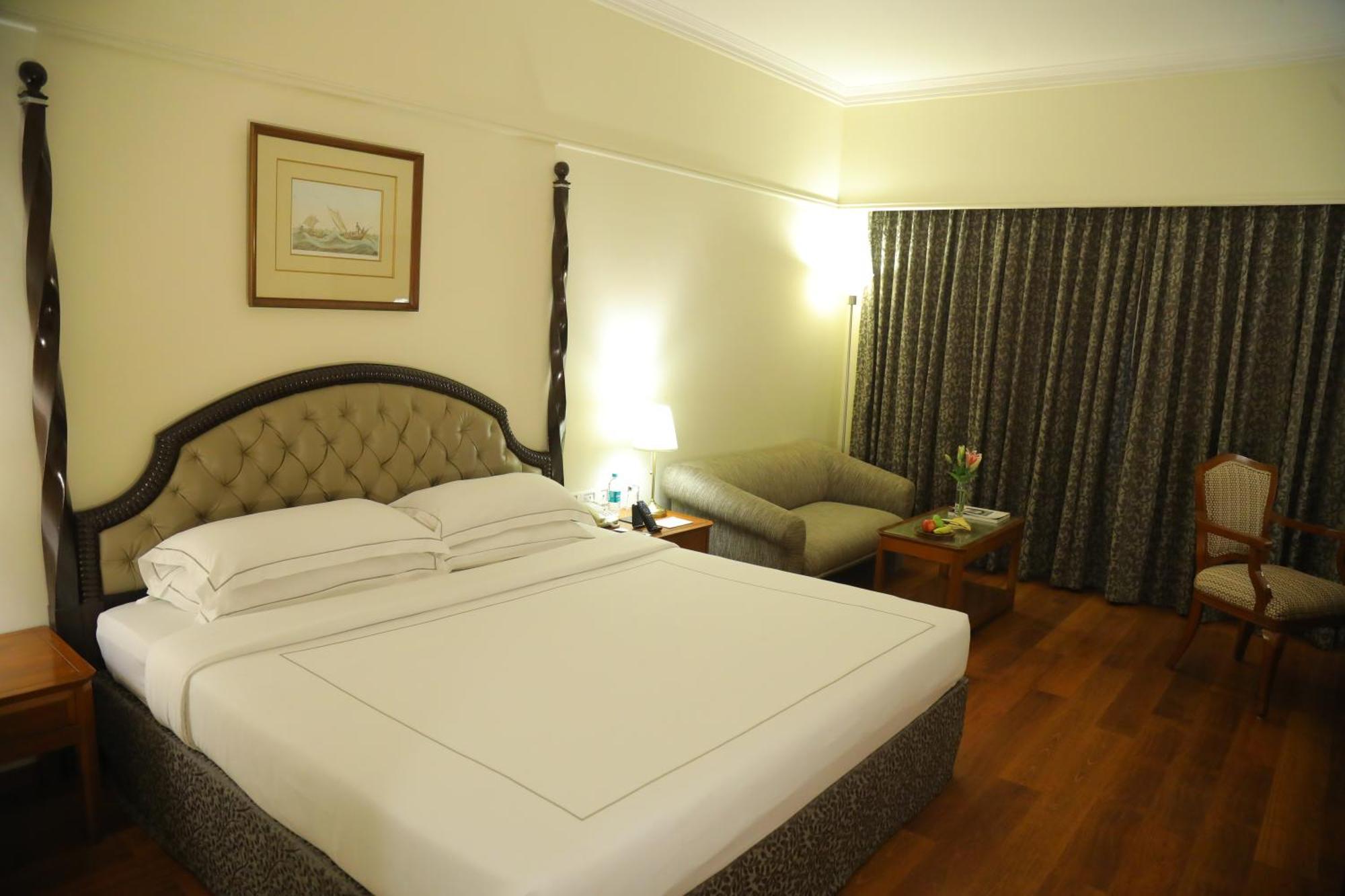 Deluxe Room King Bed,1677862830:JPEG
