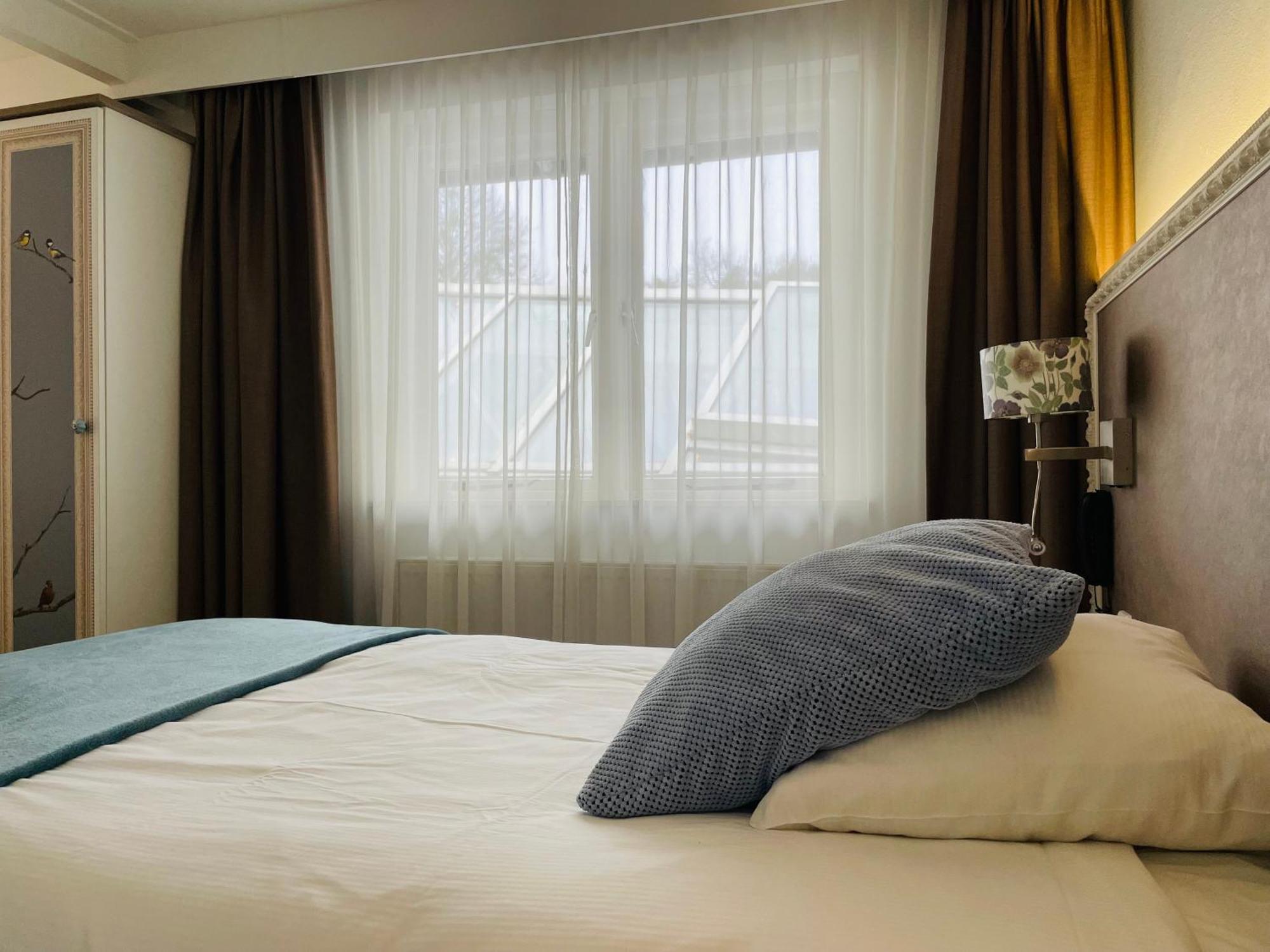 Standard Single Room,1538249617:JPEG