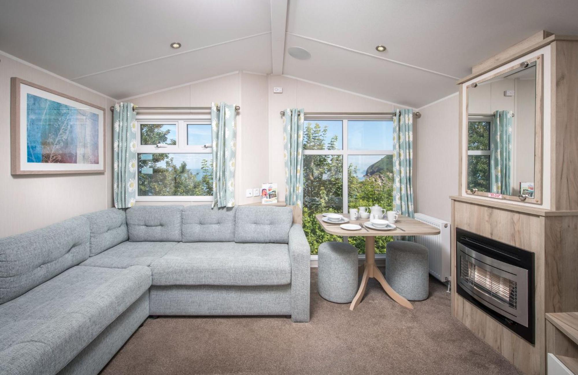 3 Bedroom Gold Caravan