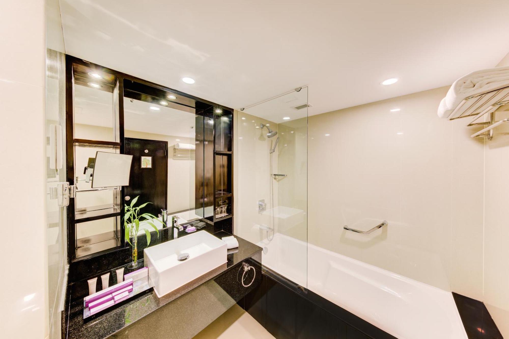 Executive Room Lounge Access