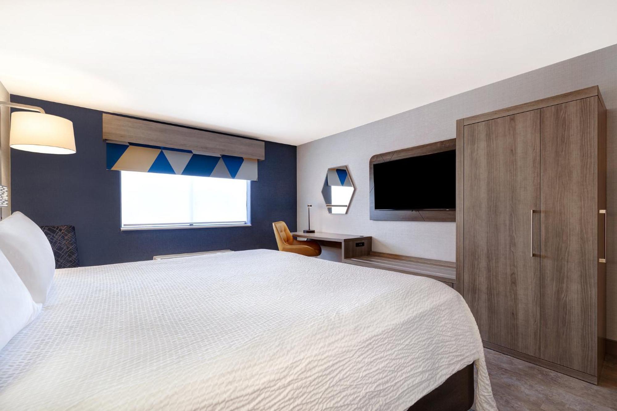 Standard King Room,1552428466:JPEG